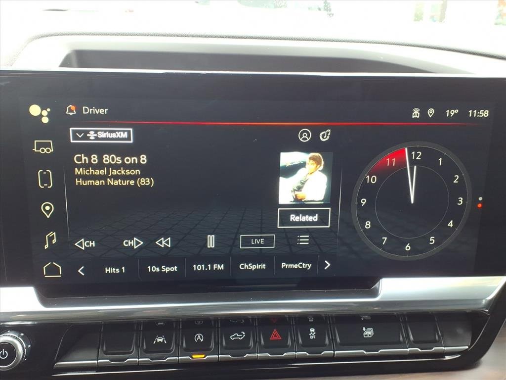 Certified 2025 GMC Sierra 1500 SLT image 23