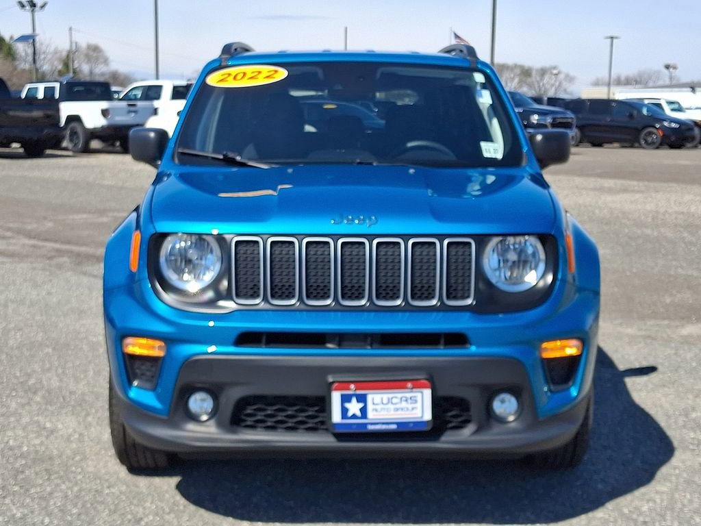 Used 2022 Jeep Renegade Latitude AWD/4WD image 4