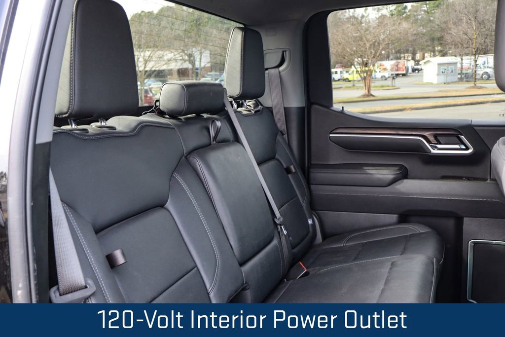 Certified 2025 GMC Sierra 1500 SLT image 17