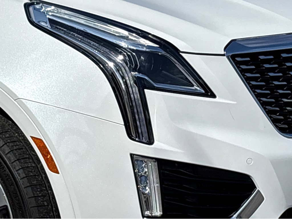 Certified 2024 Cadillac XT5 Premium Luxury FWD image 19