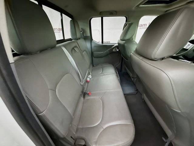 Used 2019 Nissan Frontier SL RWD image 28