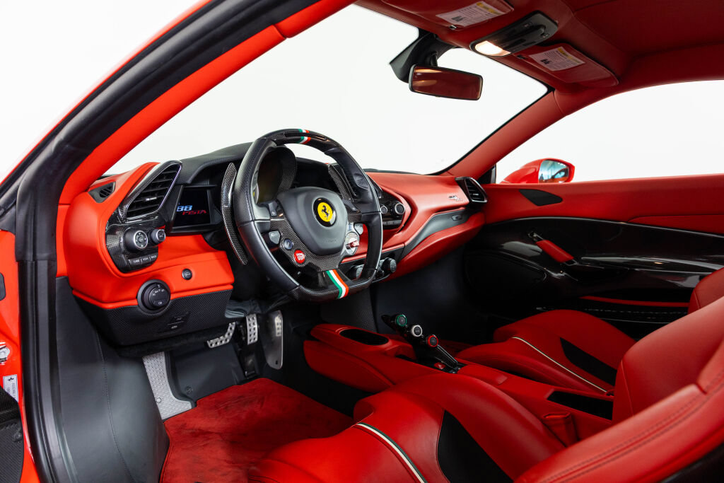 Certified 2019 Ferrari 488 Pista Coupe RWD image 4