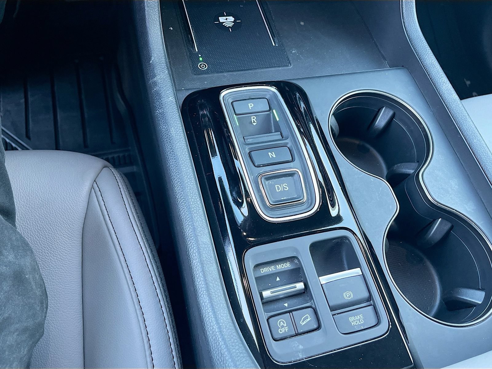 Used 2025 Honda Pilot EX-L image 16