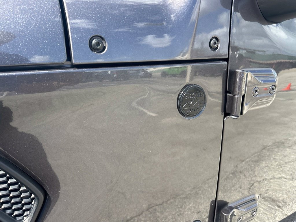 Certified 2021 Jeep Wrangler Unlimited Sahara AWD/4WD image 21