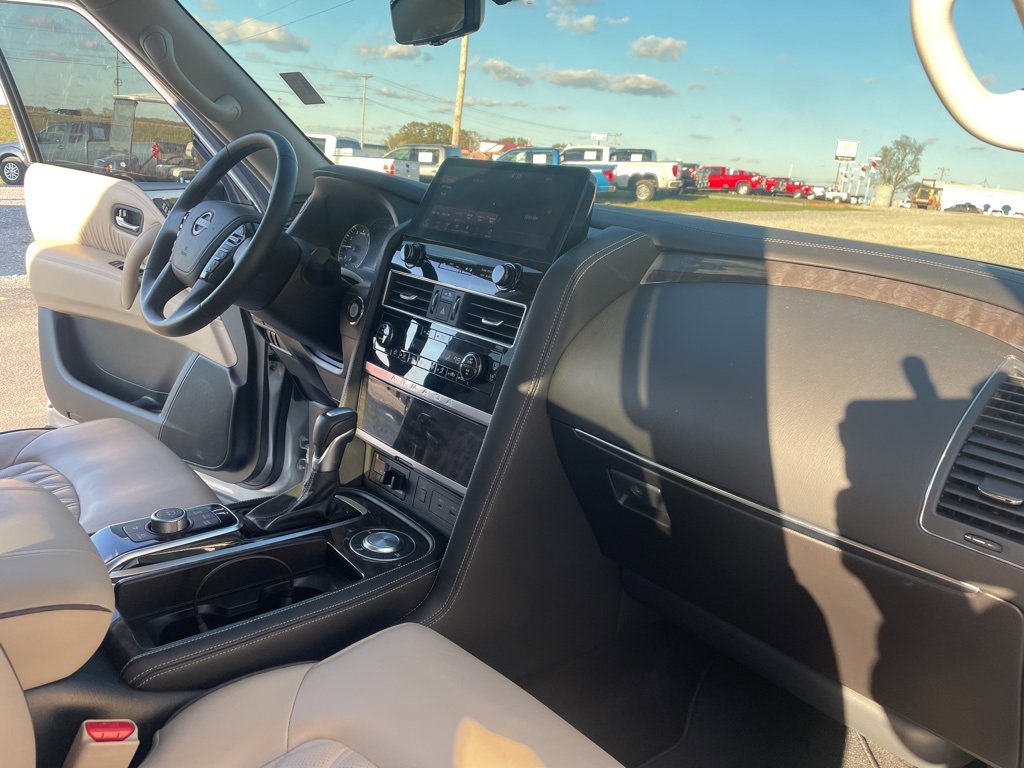 Used 2024 Nissan Armada Platinum w/ Cargo Package image 38