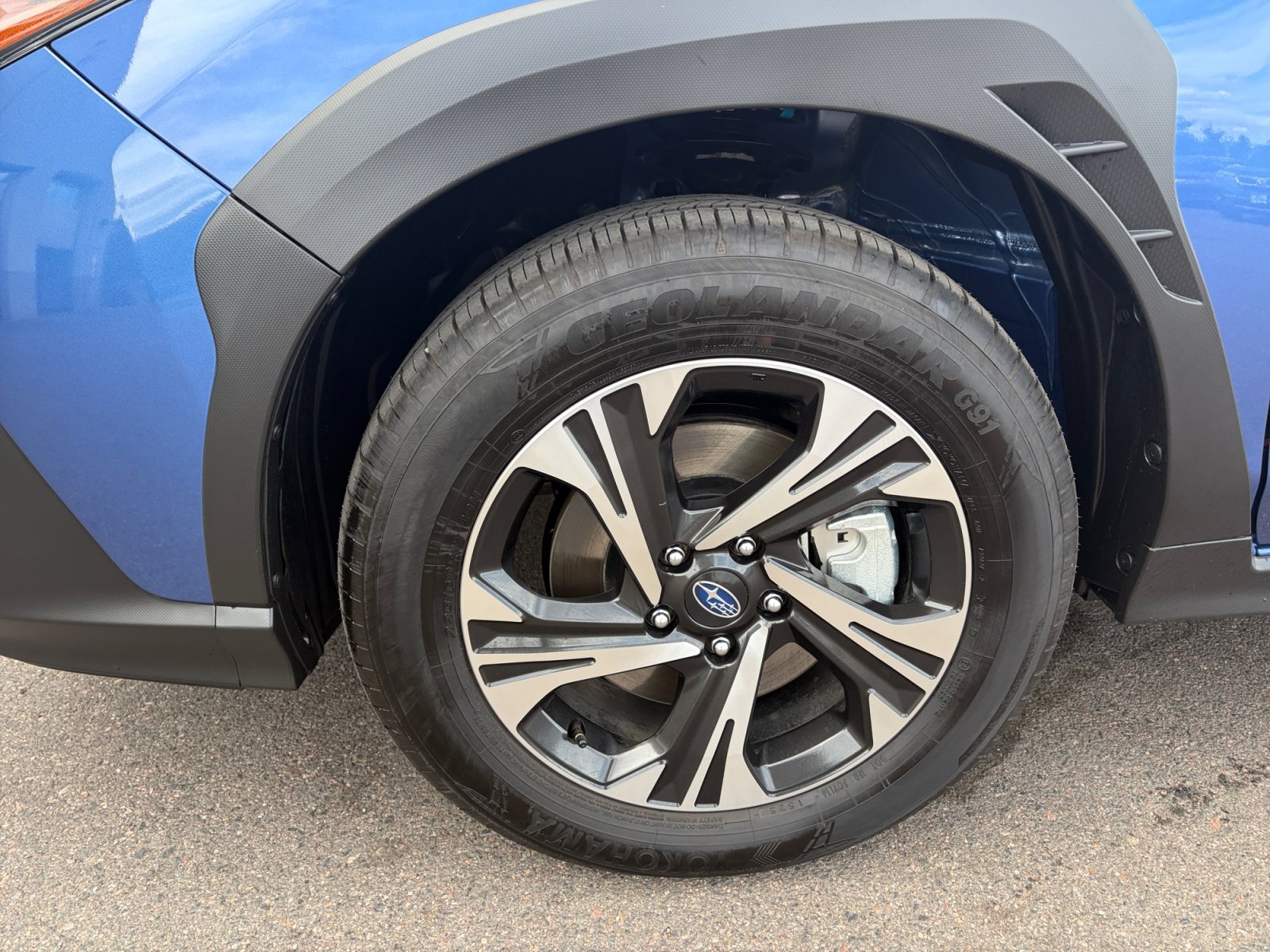 Used 2025 Subaru Crosstrek 2.5i Premium AWD/4WD image 10