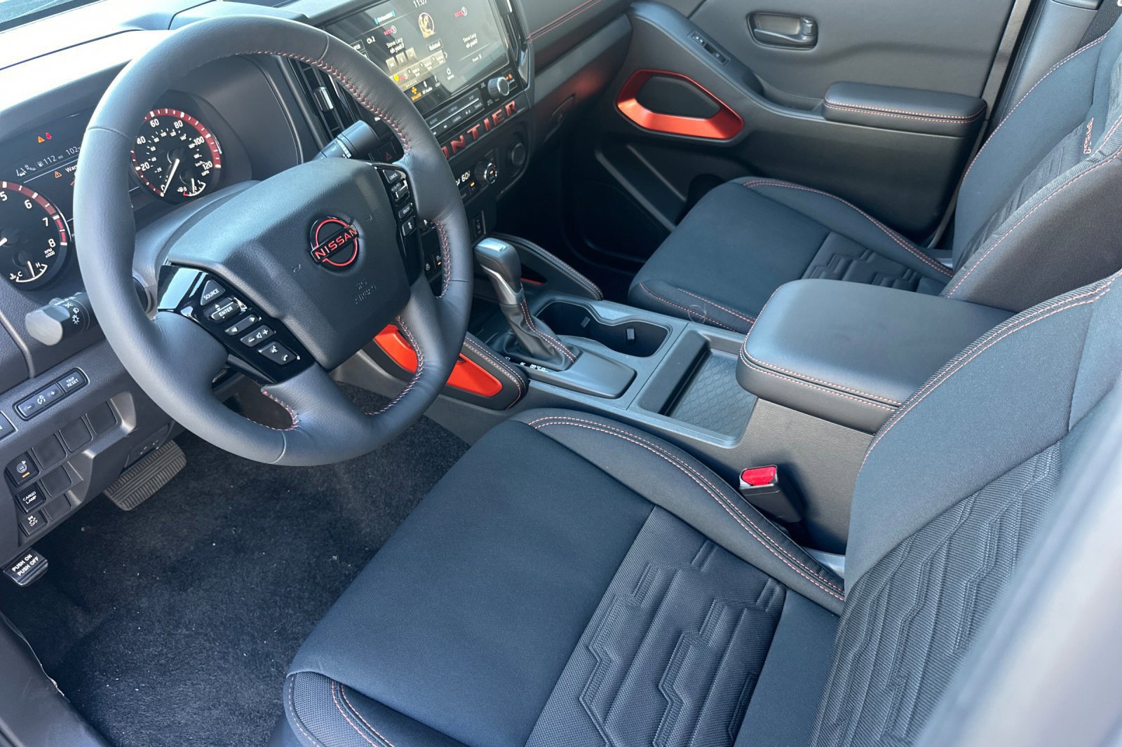 New 2026 Nissan Frontier Pro-X w/ Tow Package RWD image 10