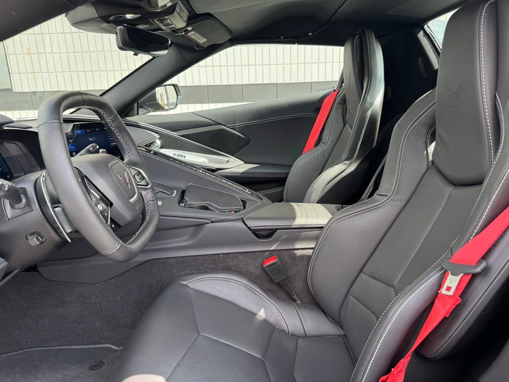 Used 2023 Chevrolet Corvette Stingray Convertible image 12