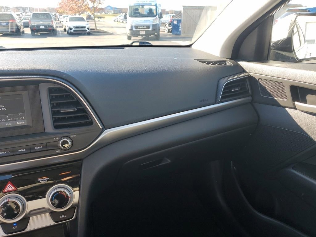 Used 2019 Hyundai Elantra SE w/ Cargo Package image 24
