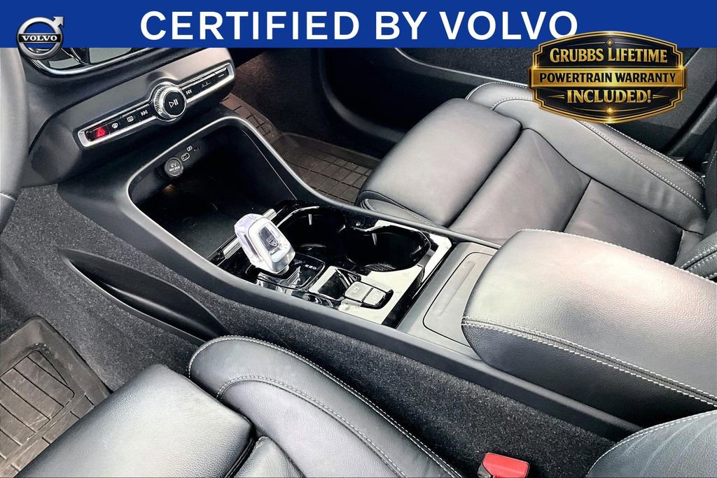 Certified 2023 Volvo XC40 B5 Plus w/ Protection Package Premier AWD/4WD image 17