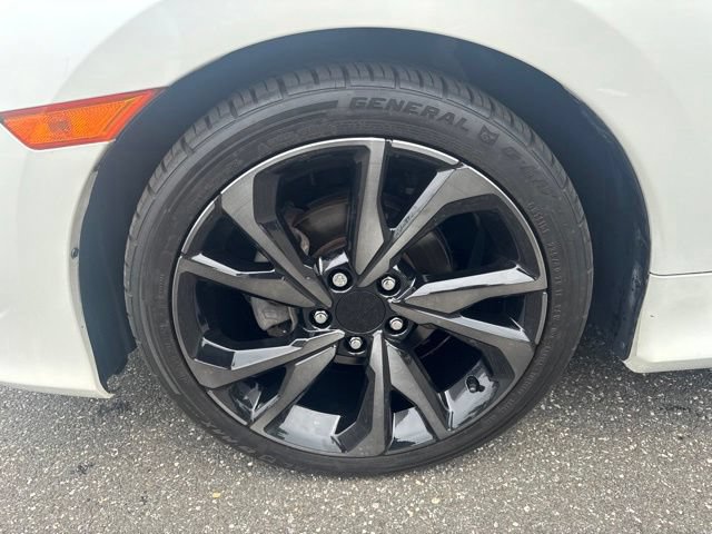 Used 2020 Honda Civic Sport image 11
