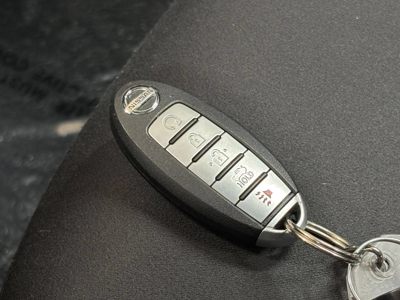 Used 2025 Nissan Altima 2.5 SV FWD image 21