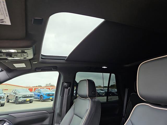 Certified 2023 GMC Yukon SLT w/ SLT Premium Package image 14