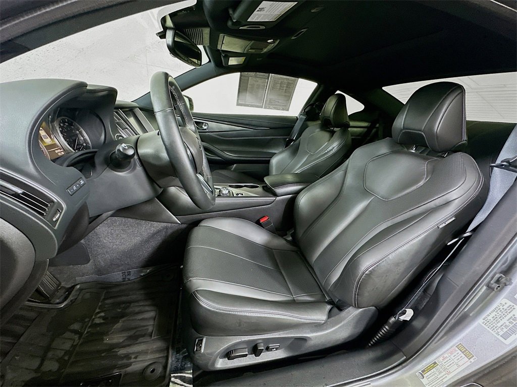 Used 2022 INFINITI Q60 3.0t Luxe w/ Style Package image 15