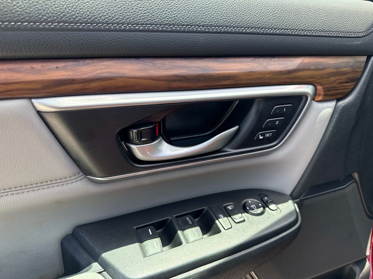Certified 2022 Honda CR-V Touring image 17