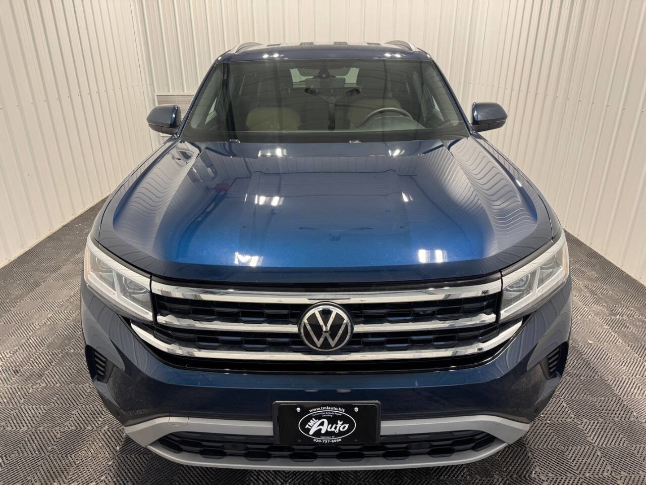 Used 2022 Volkswagen Atlas Cross Sport SE image 2