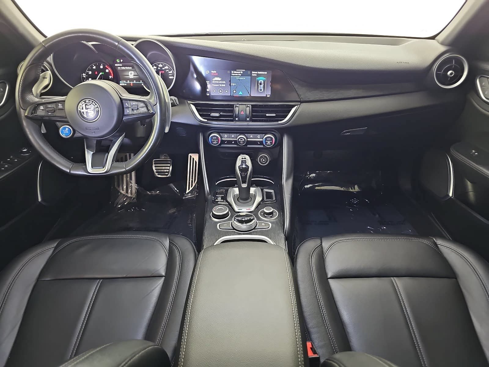 Used 2022 Alfa Romeo Giulia Sprint RWD image 11