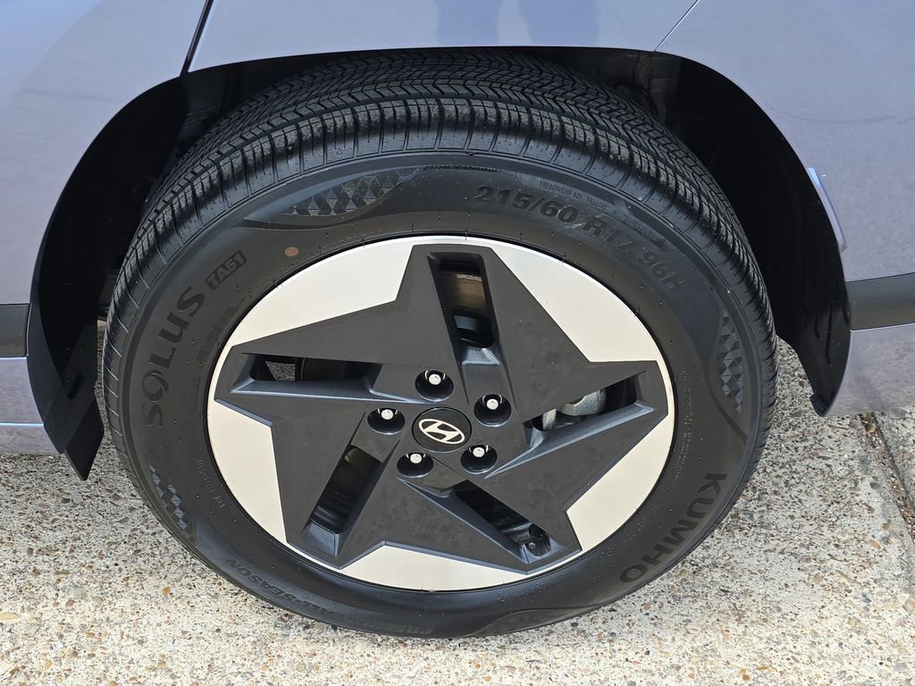 Certified 2024 Hyundai Kona SEL image 31