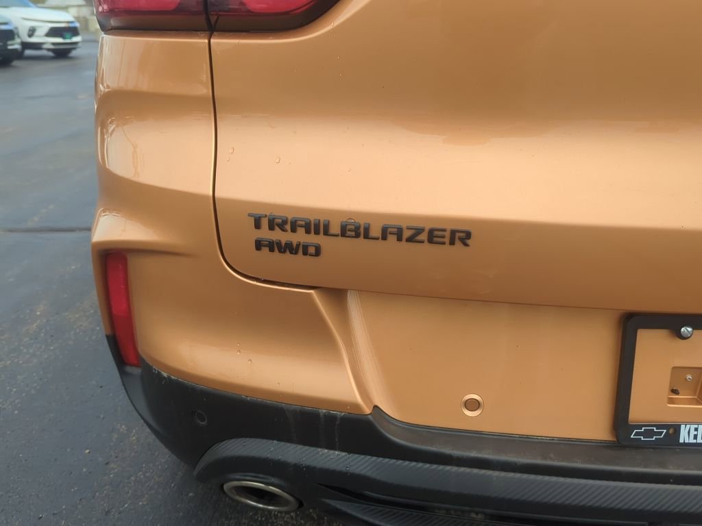 Certified 2024 Chevrolet TrailBlazer RS w/ Driver Confidence Package image 9