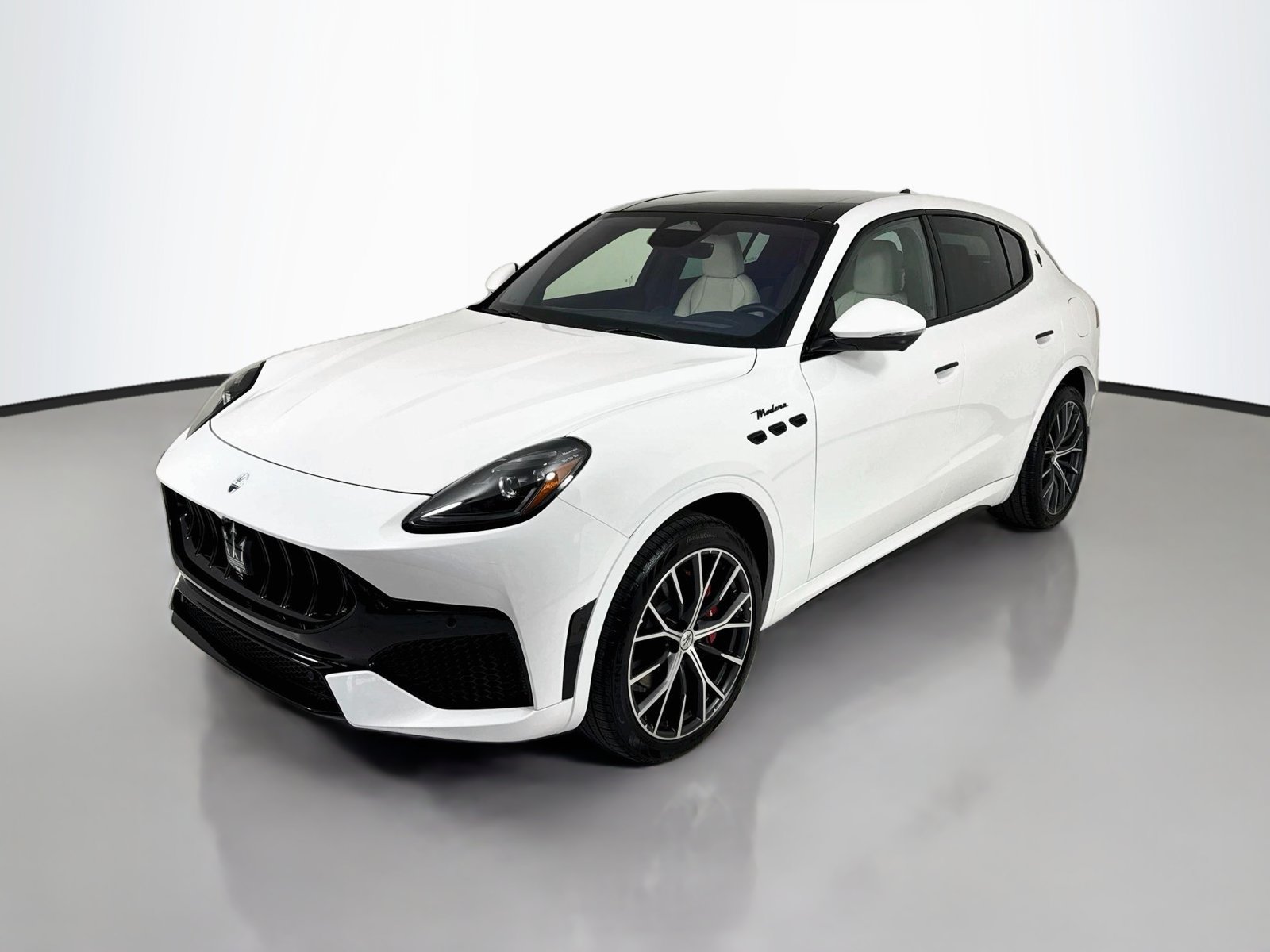 New 2027 Maserati Grecale Modena AWD/4WD image 3