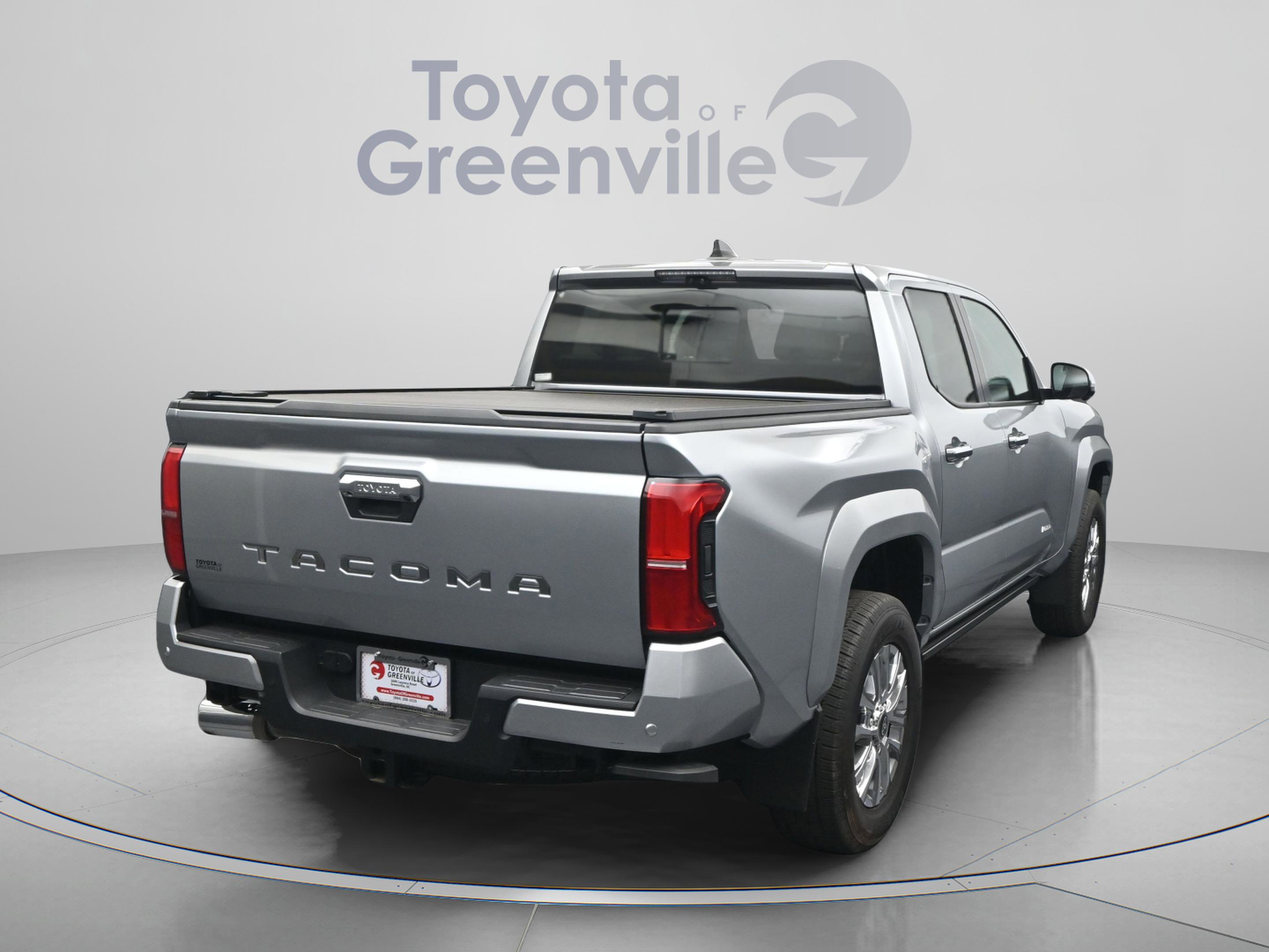 Used 2025 Toyota Tacoma Limited AWD/4WD image 15