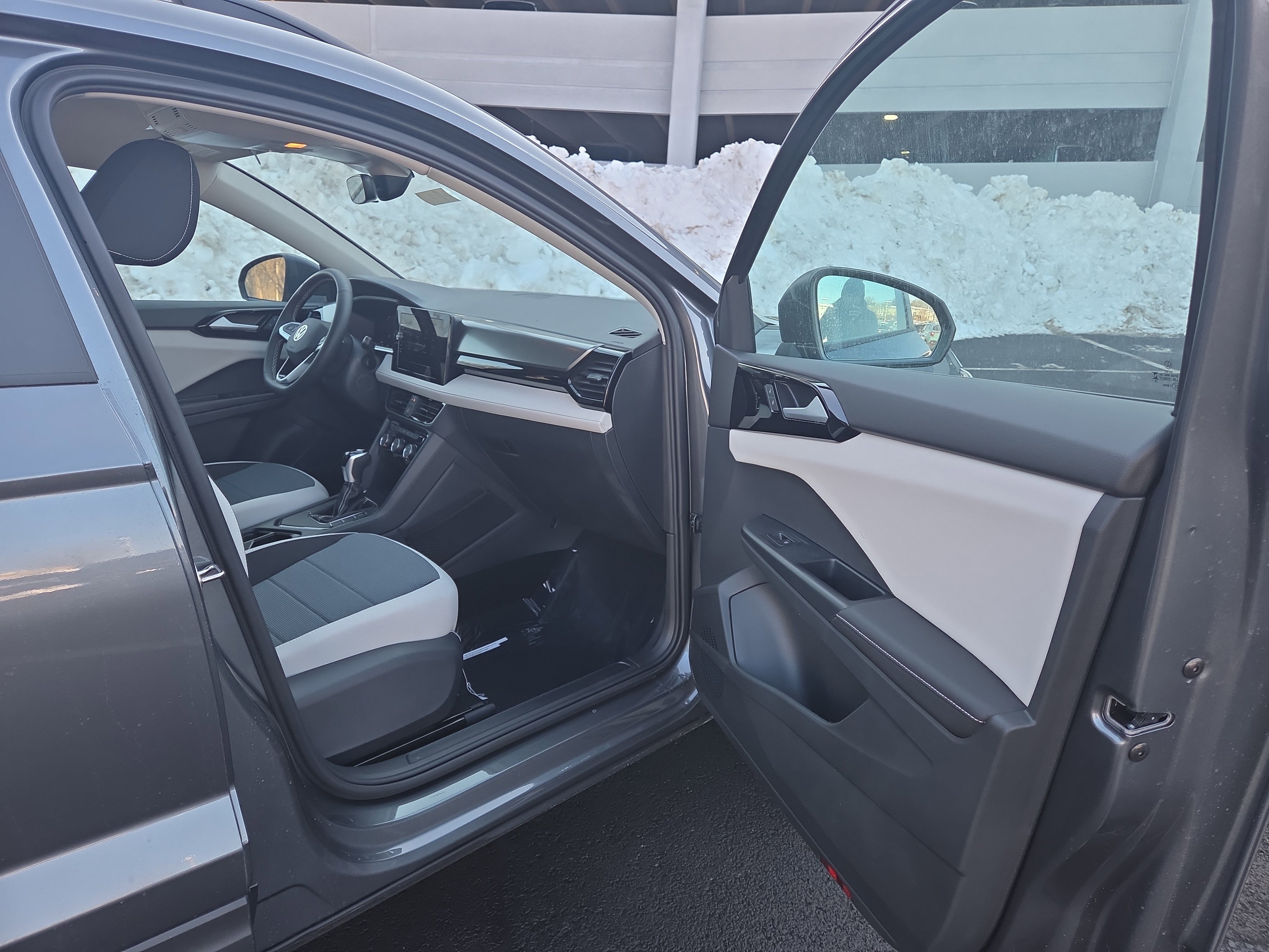 New 2026 Volkswagen Taos S image 24