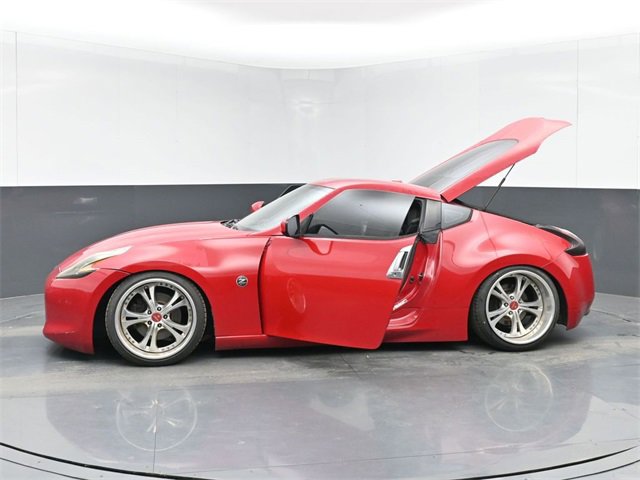 Used 2009 Nissan 370Z Touring image 48