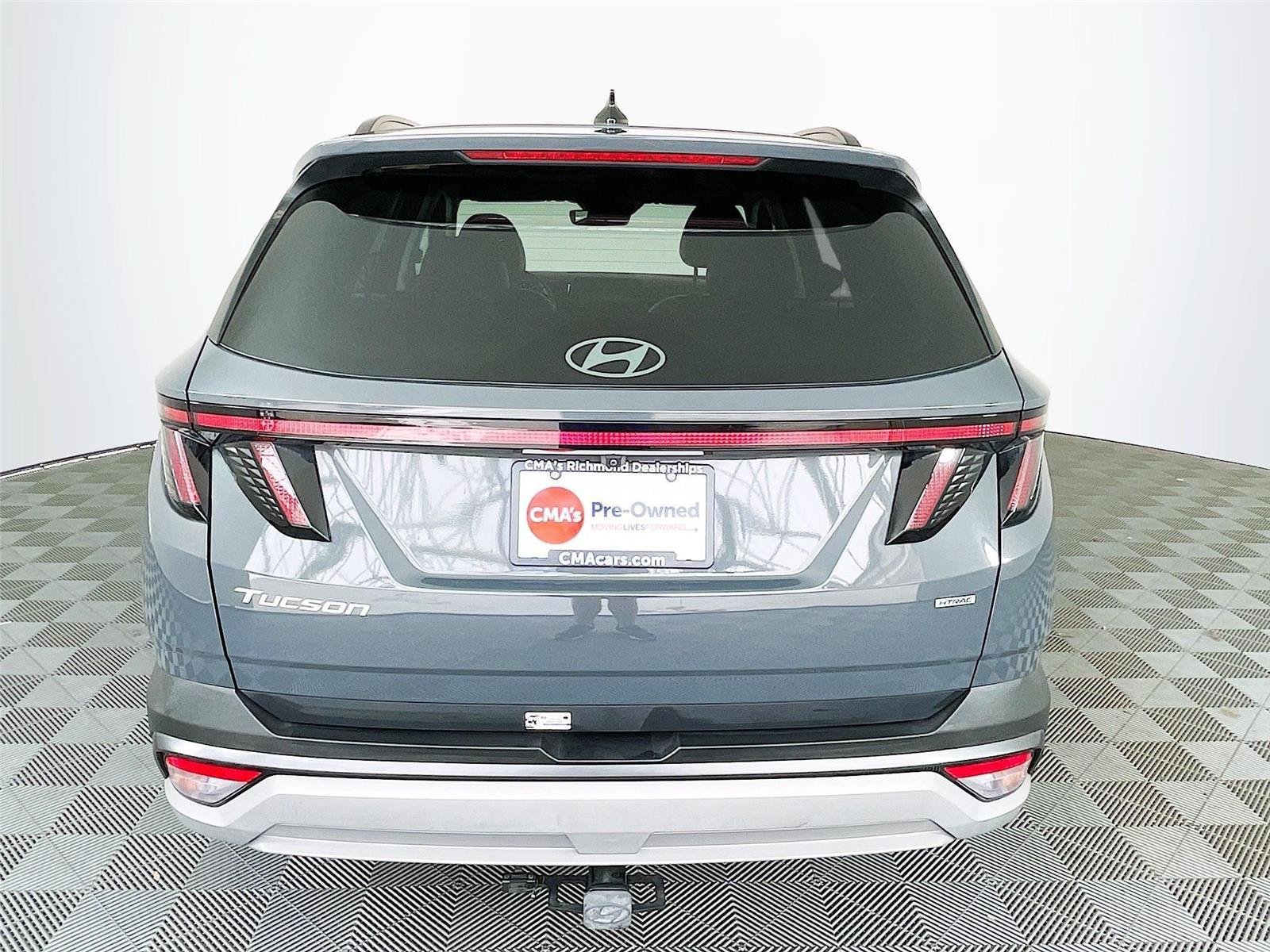 Certified 2025 Hyundai Tucson SEL AWD/4WD image 9