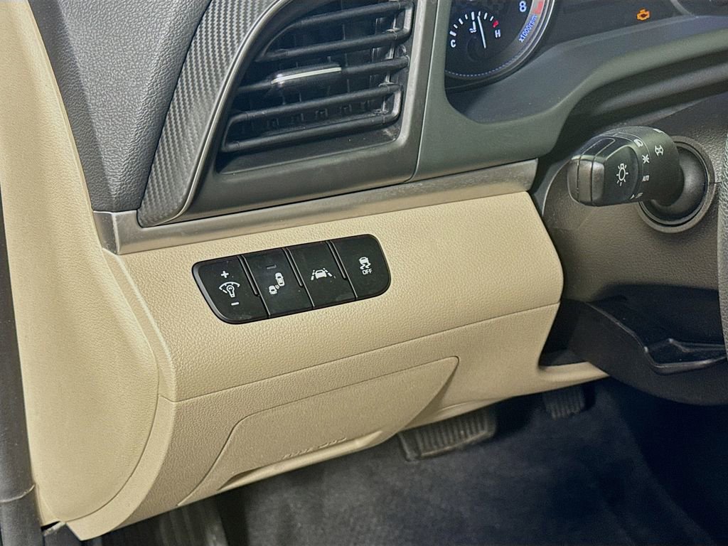 Used 2020 Hyundai Elantra SEL w/ Cargo Package (C1) image 10