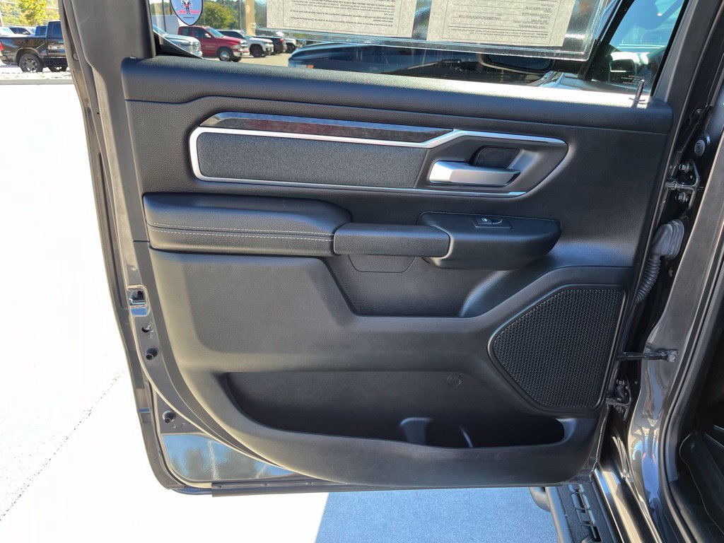 Used 2019 RAM 1500 Big Horn AWD/4WD image 18