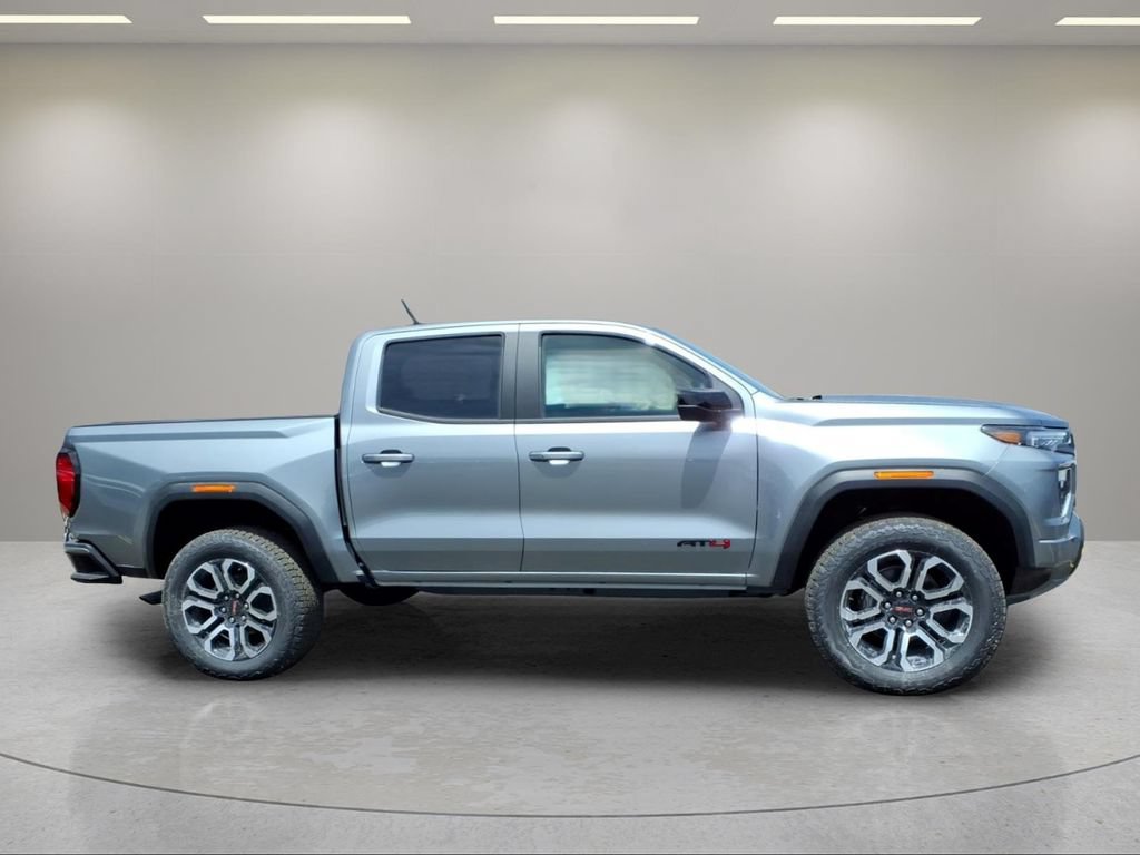 New 2026 GMC Canyon AT4 w/ AT4 Premium Package AWD/4WD image 2