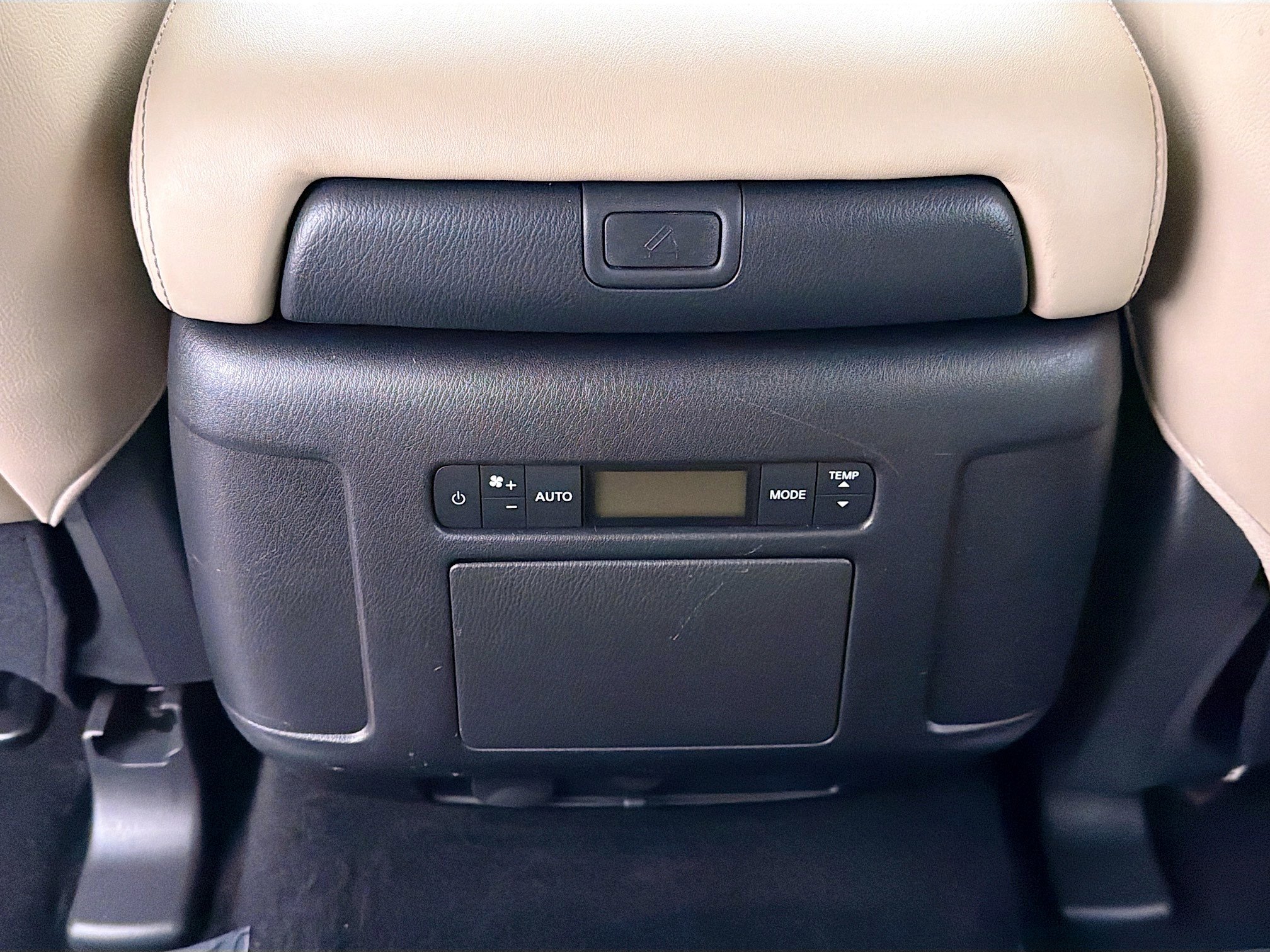 Used 2022 Nissan Armada SL image 19