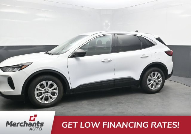 Used 2023 Ford Escape Active FWD image 3