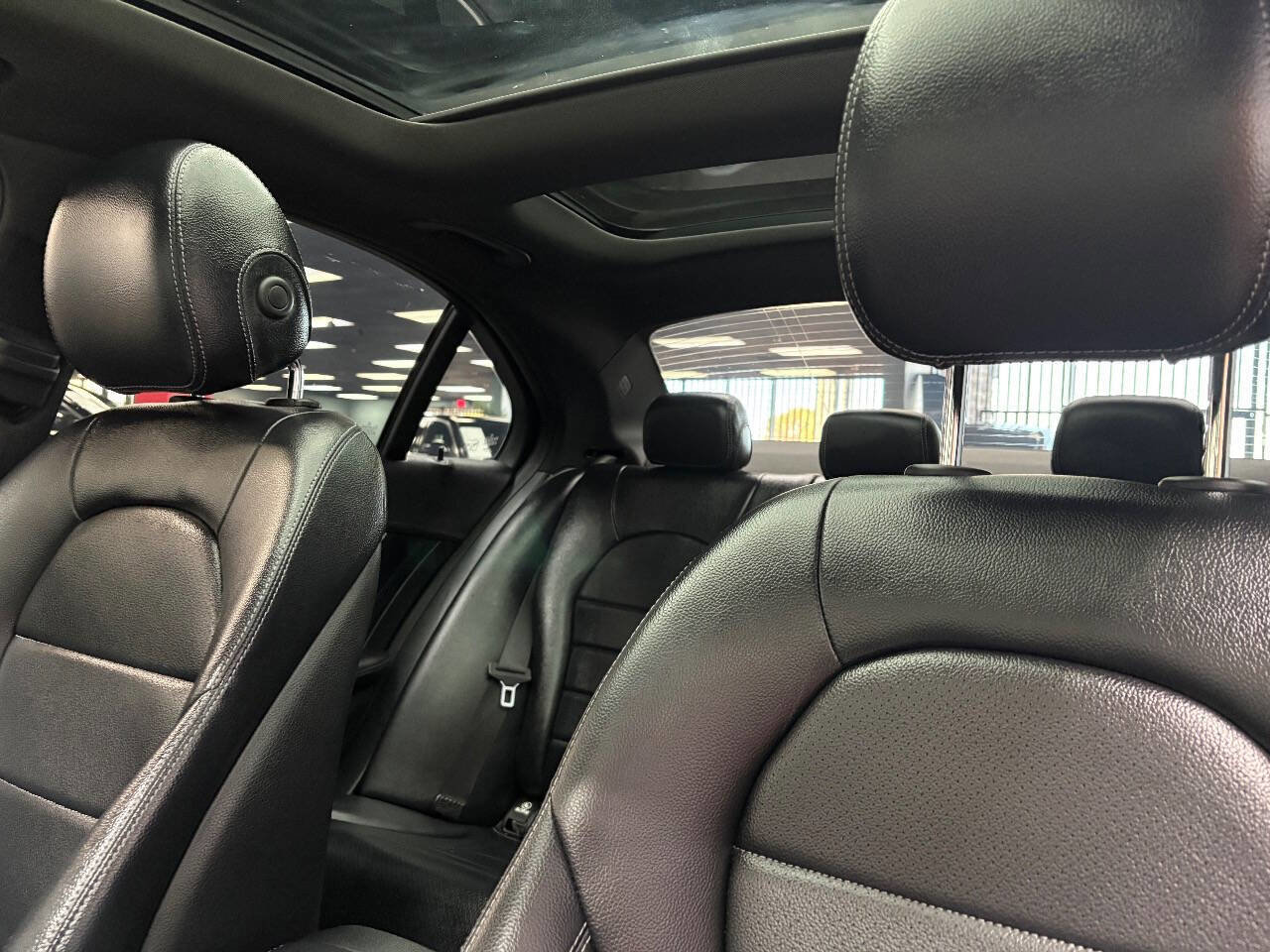 Used 2016 Mercedes-Benz C 300 Luxury image 23