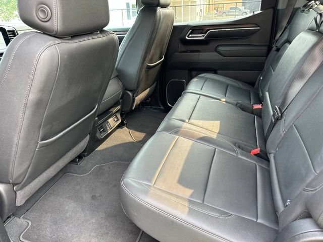 Used 2025 GMC Sierra 1500 SLT AWD/4WD image 15