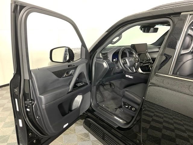 Used 2023 Lexus LX 600 4WD w/ Appearance Package image 27