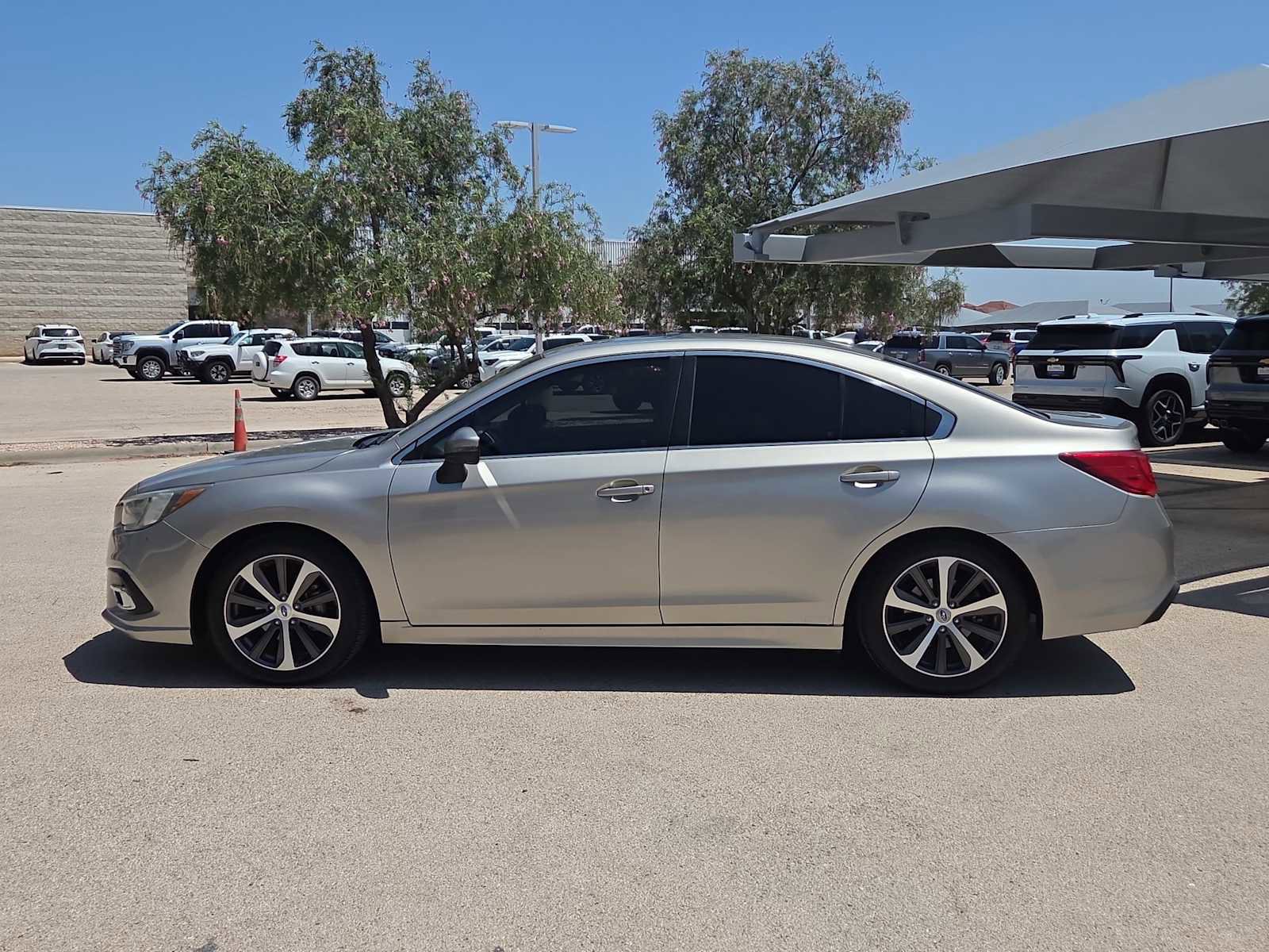 Used 2019 Subaru Legacy 2.5i Limited AWD/4WD image 5