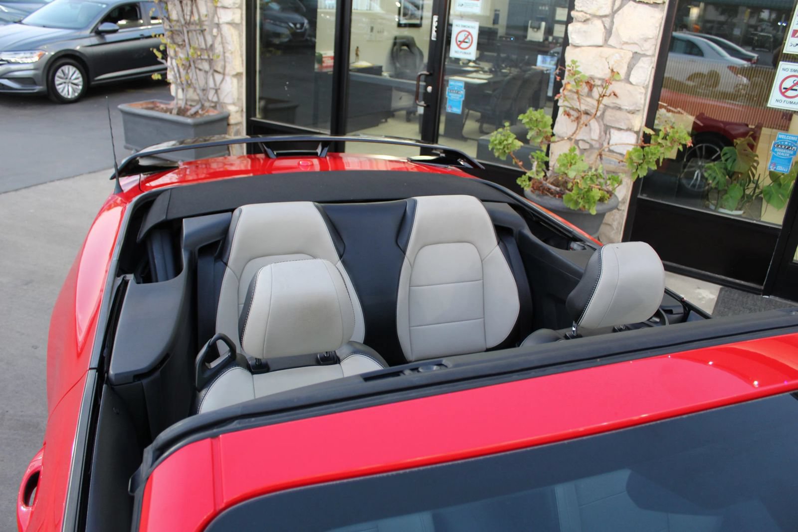 Used 2015 Ford Mustang Premium RWD image 36