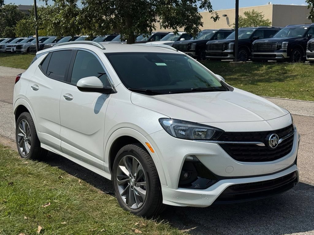 Used 2022 Buick Encore GX Select w/ Sport Touring Package AWD/4WD image 7