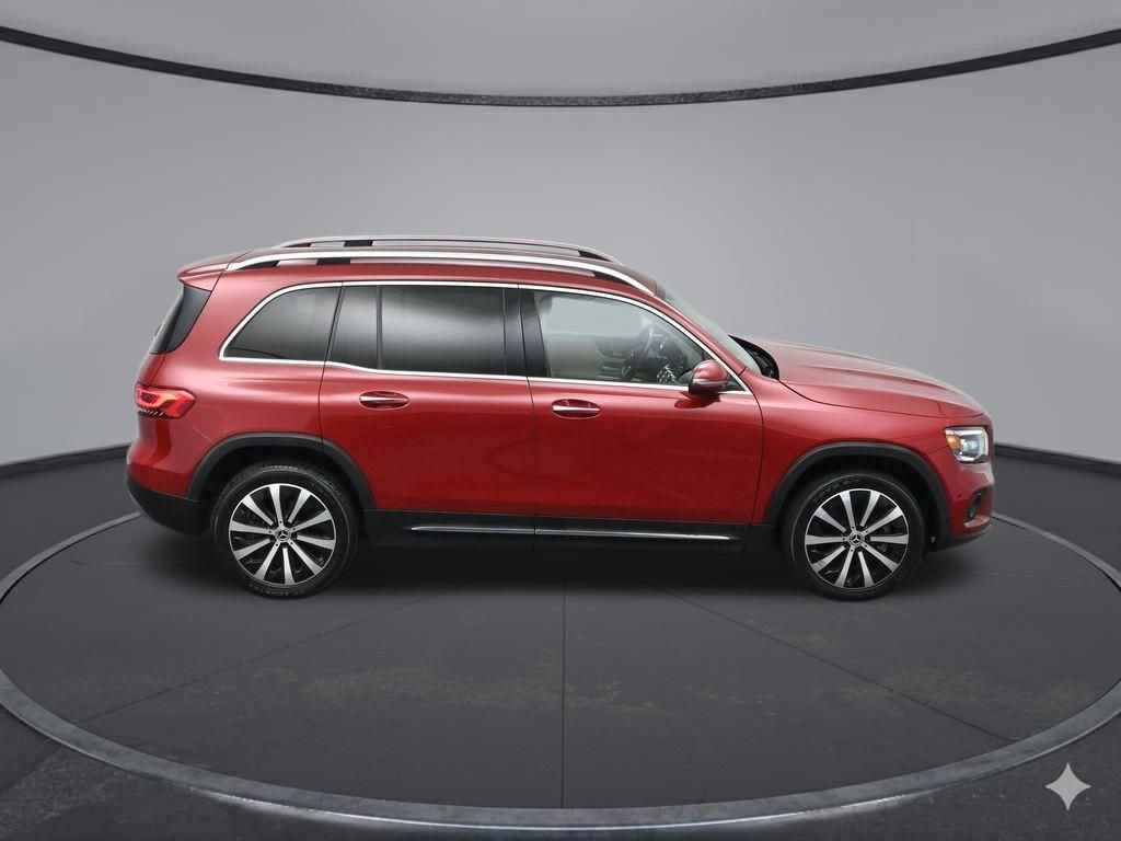 Used 2020 Mercedes-Benz GLB 250 w/ Premium Package image 48