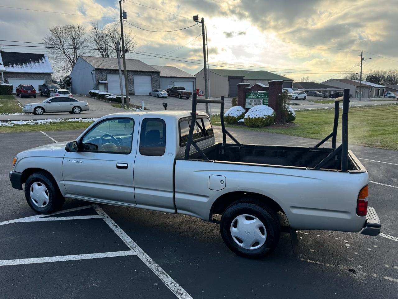Used 2000 Toyota Tacoma 2WD Xtracab image 5