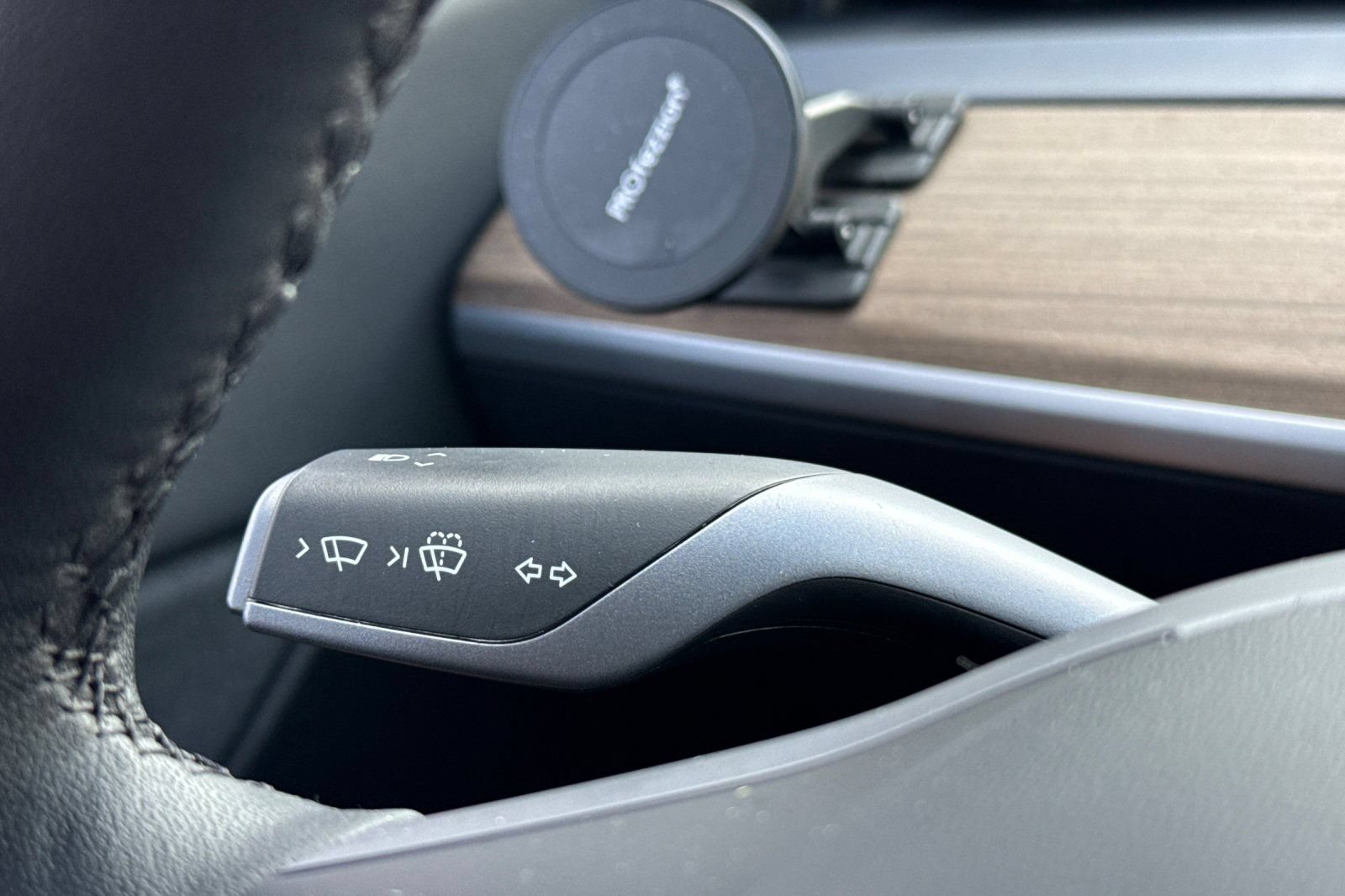 Used 2022 Tesla Model Y Performance AWD/4WD image 32