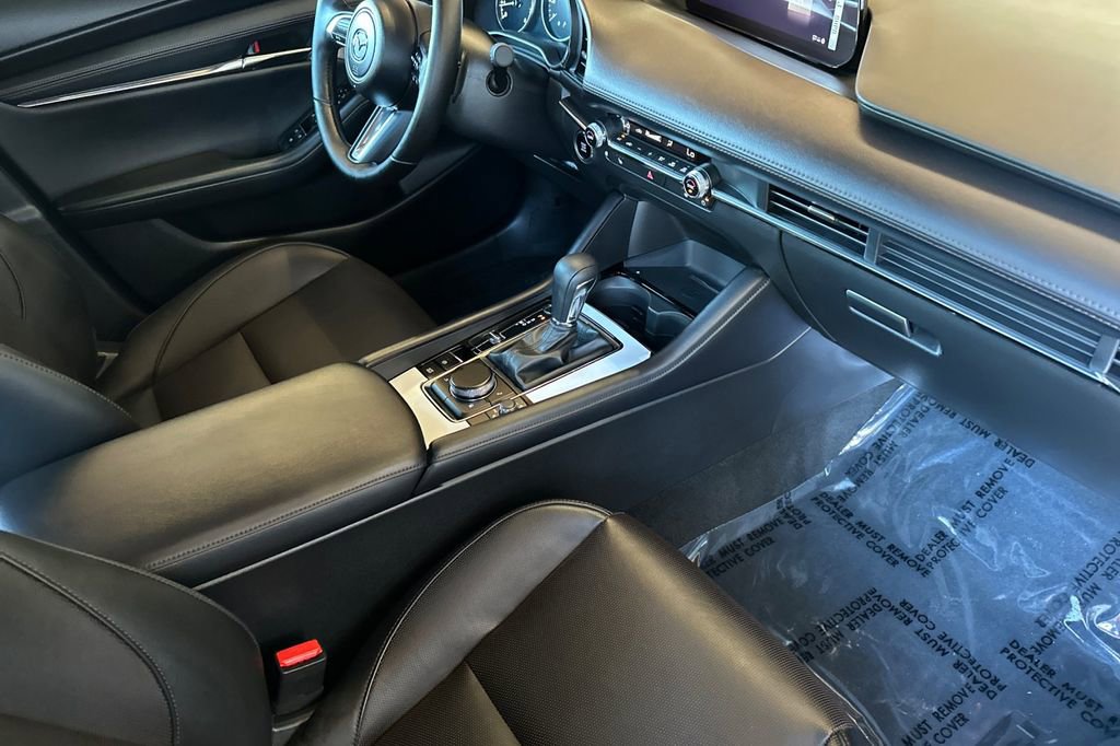 New 2025 MAZDA MAZDA3 Hatchback w/Premium Plus Pkg image 13