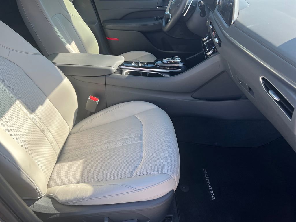 Used 2021 Hyundai Sonata Limited FWD image 7
