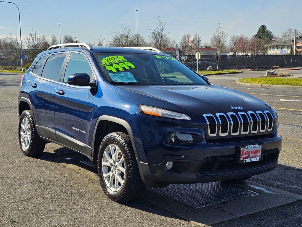 Used 2018 Jeep Cherokee Latitude Plus image 3