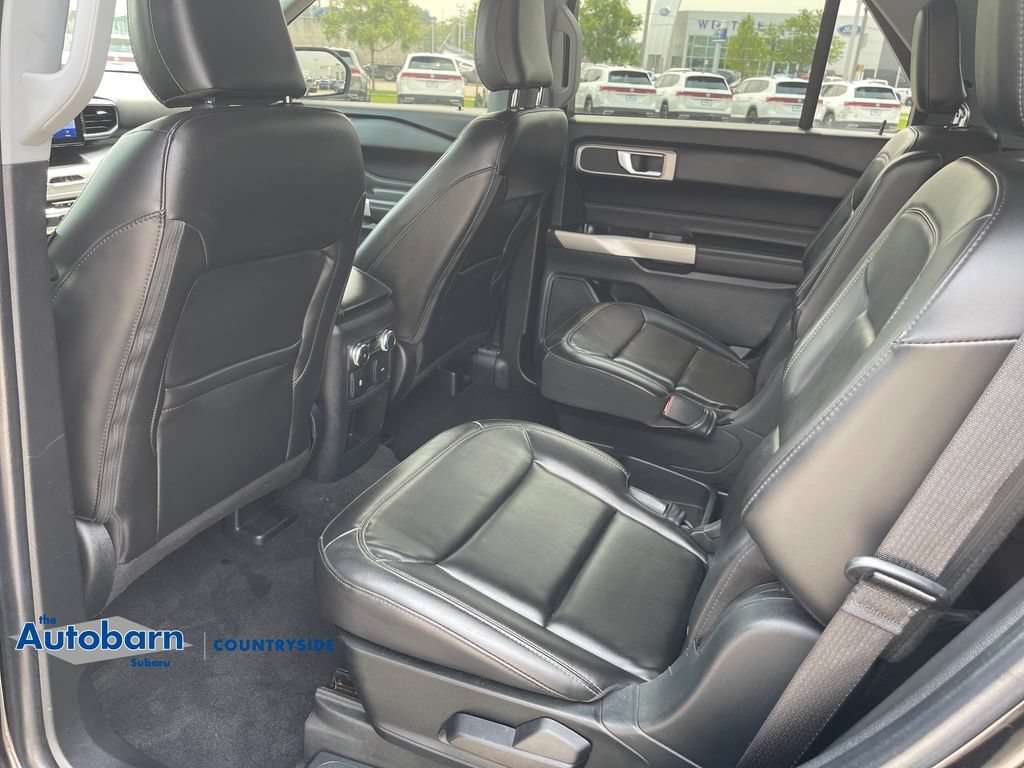 Used 2021 Ford Explorer XLT w/ Equipment Group 202A AWD/4WD image 25