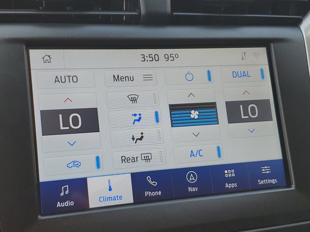 Used 2020 Ford Fusion SE FWD image 16