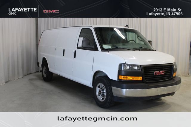 Used 2018 GMC Savana 2500 Extended RWD image 1