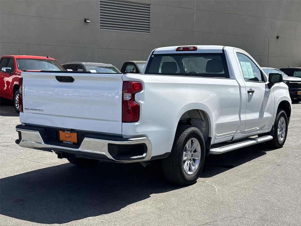 Used 2025 Chevrolet Silverado 1500 W/T image 3