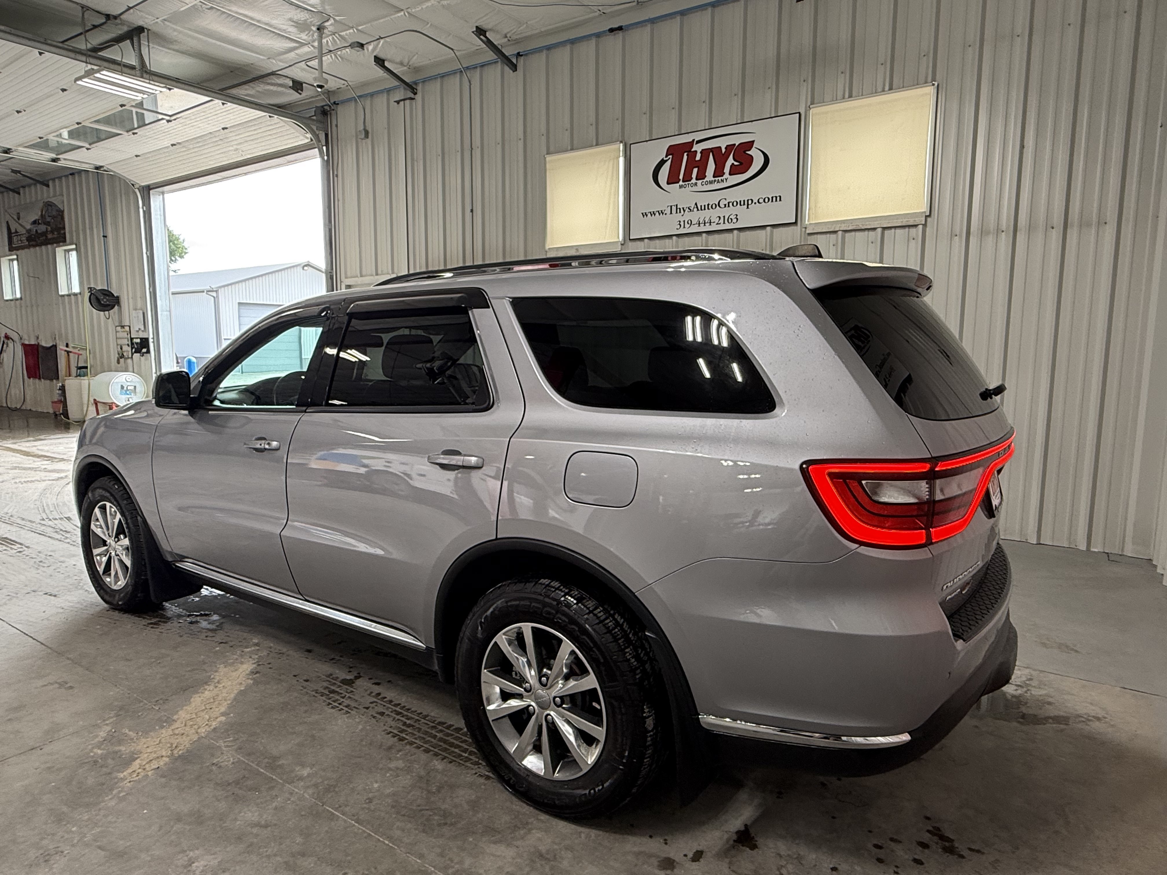 Used 2015 Dodge Durango Limited w/ Nav & Power Liftgate Group AWD/4WD image 14